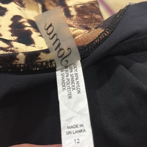 Soma Leopard Print One Piece Slimming Swimsuit Size 12 - Picture 7 of 8